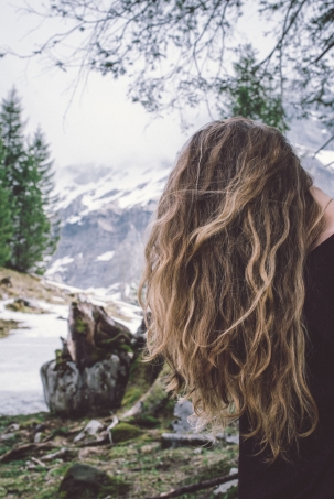 Comment prendre soin des cheveux fatigués et ternes ?